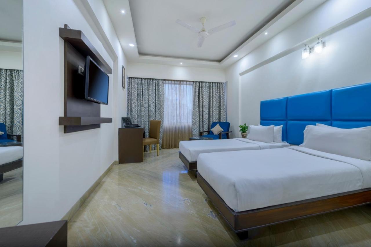 เดอะ เฟิร์น เรซิเดนซี ยศวันทปุระ เบงกาลูรู Hotel บังกาลอร์ ภายนอก รูปภาพ