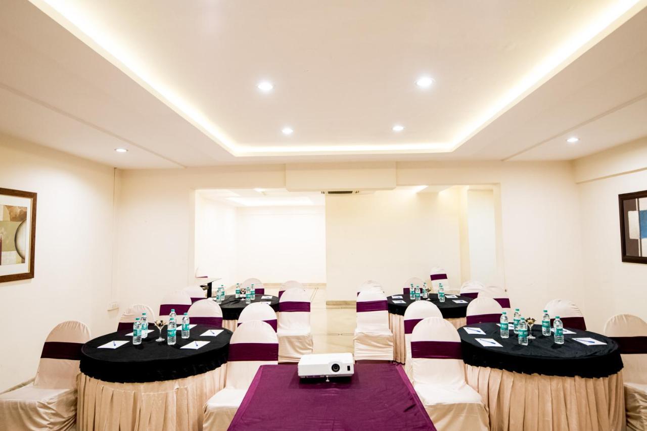 เดอะ เฟิร์น เรซิเดนซี ยศวันทปุระ เบงกาลูรู Hotel บังกาลอร์ ภายนอก รูปภาพ