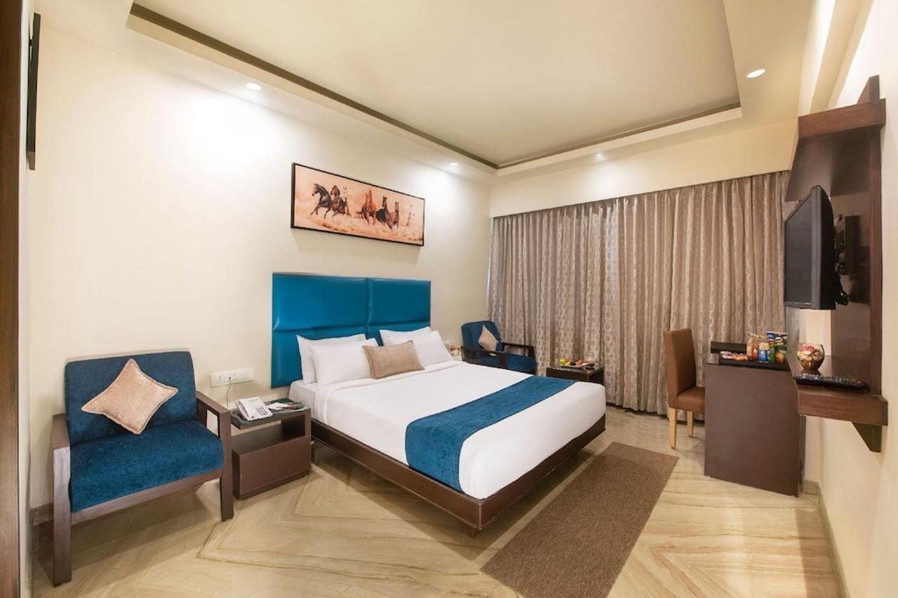 เดอะ เฟิร์น เรซิเดนซี ยศวันทปุระ เบงกาลูรู Hotel บังกาลอร์ ภายนอก รูปภาพ