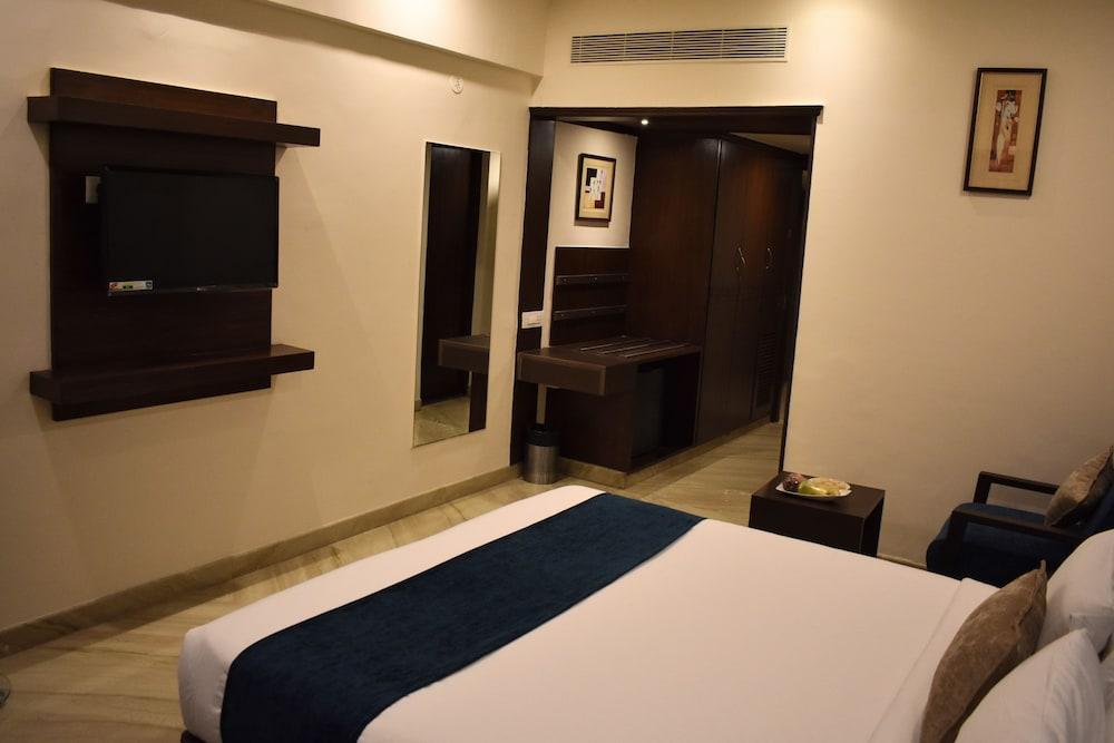 เดอะ เฟิร์น เรซิเดนซี ยศวันทปุระ เบงกาลูรู Hotel บังกาลอร์ ภายนอก รูปภาพ