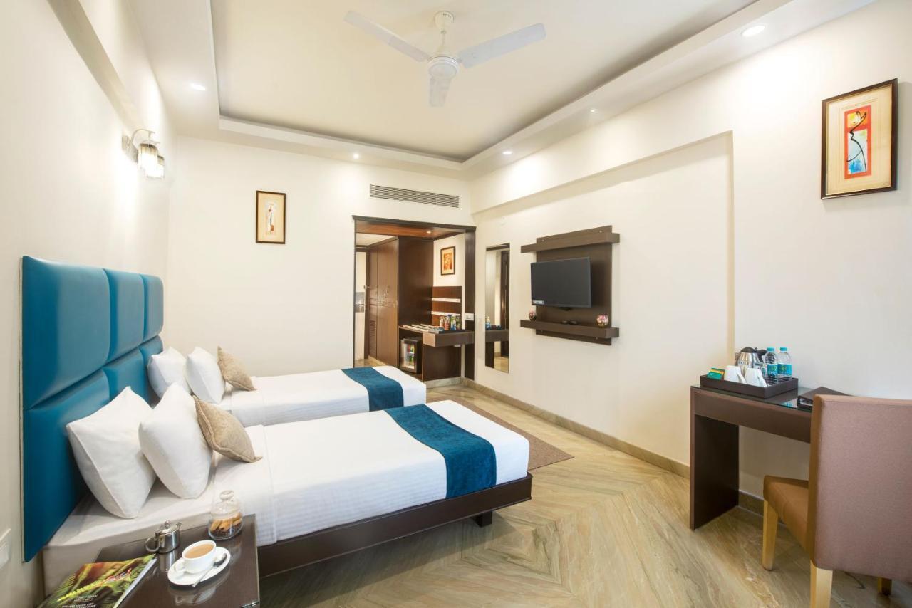 เดอะ เฟิร์น เรซิเดนซี ยศวันทปุระ เบงกาลูรู Hotel บังกาลอร์ ภายนอก รูปภาพ